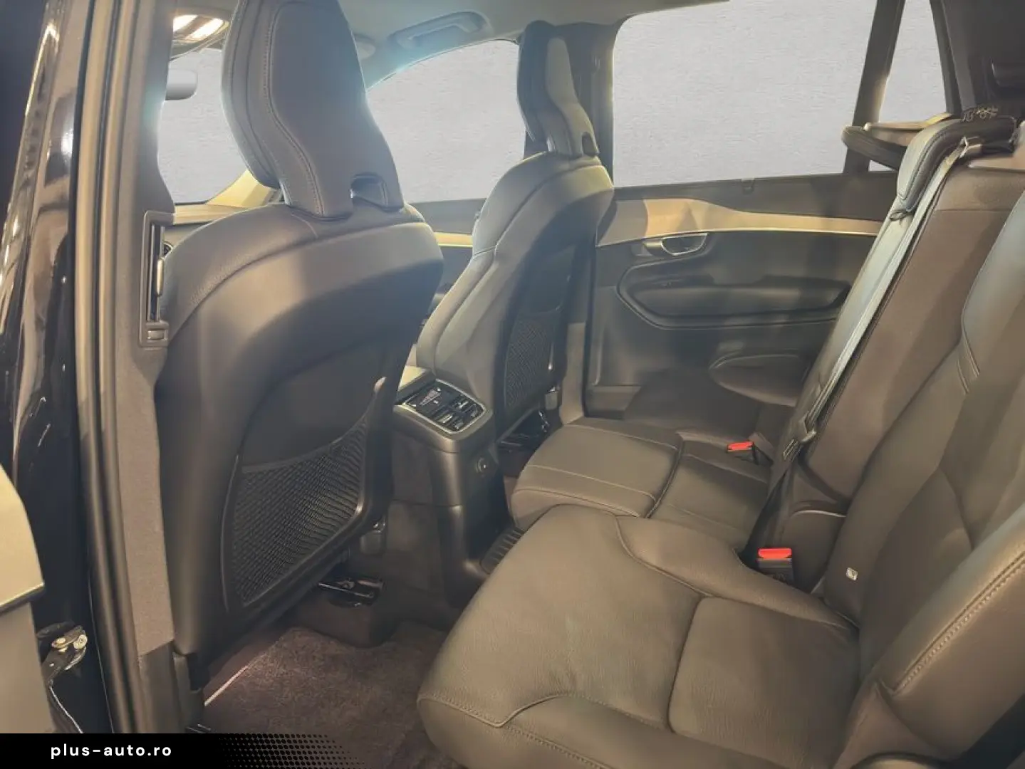 VOLVO XC90 T8 AWD Plug-in Hybrid Plus-Bright HeadUpDis