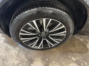 VOLVO XC90 T8 AWD Plug-in Hybrid Plus-Bright HeadUpDis