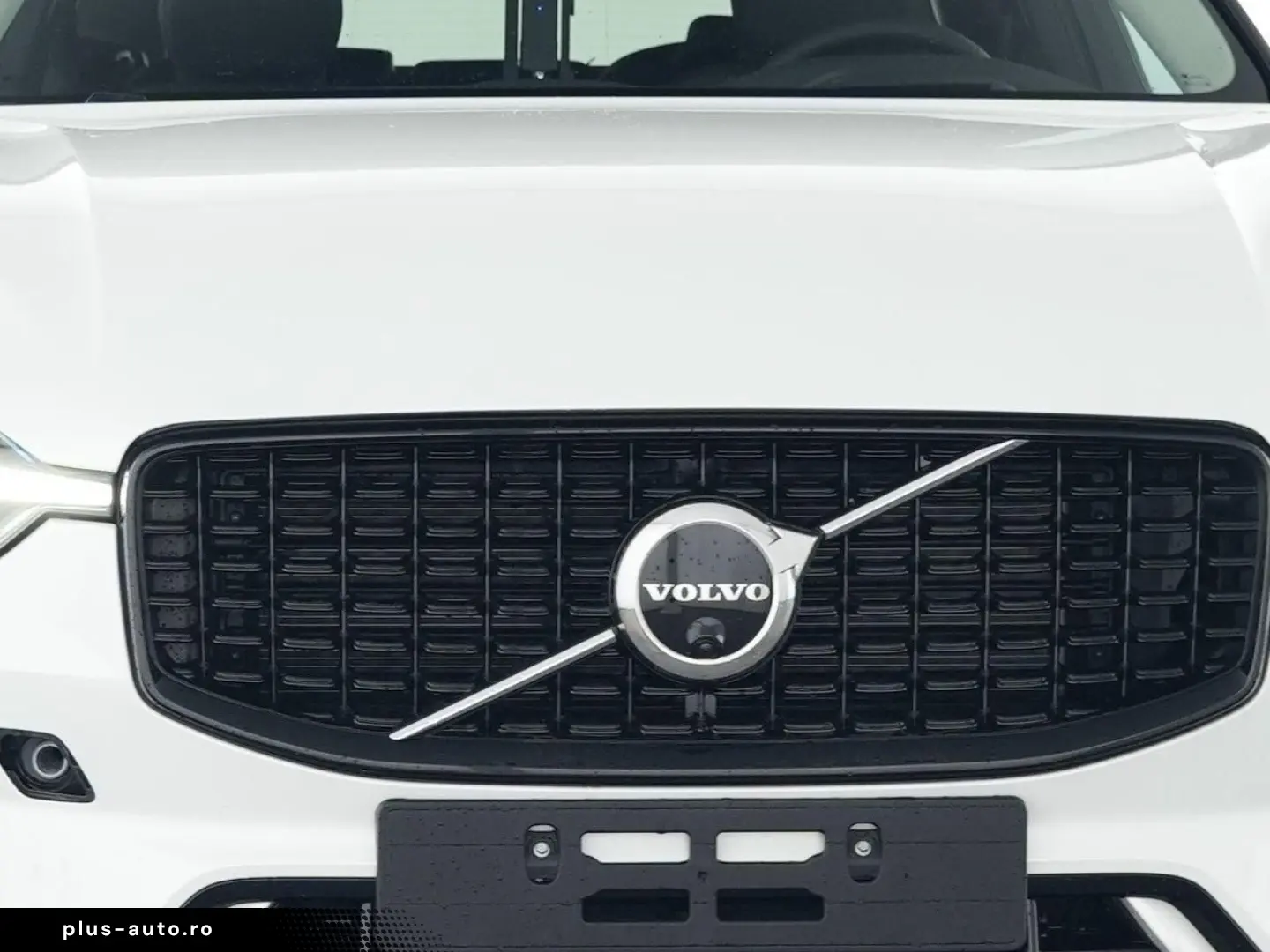 VOLVO XC60 Plus Dark Recharge Plug-In Hybrid AWD