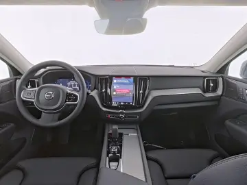 VOLVO XC60 Plus Dark Recharge Plug-In Hybrid AWD