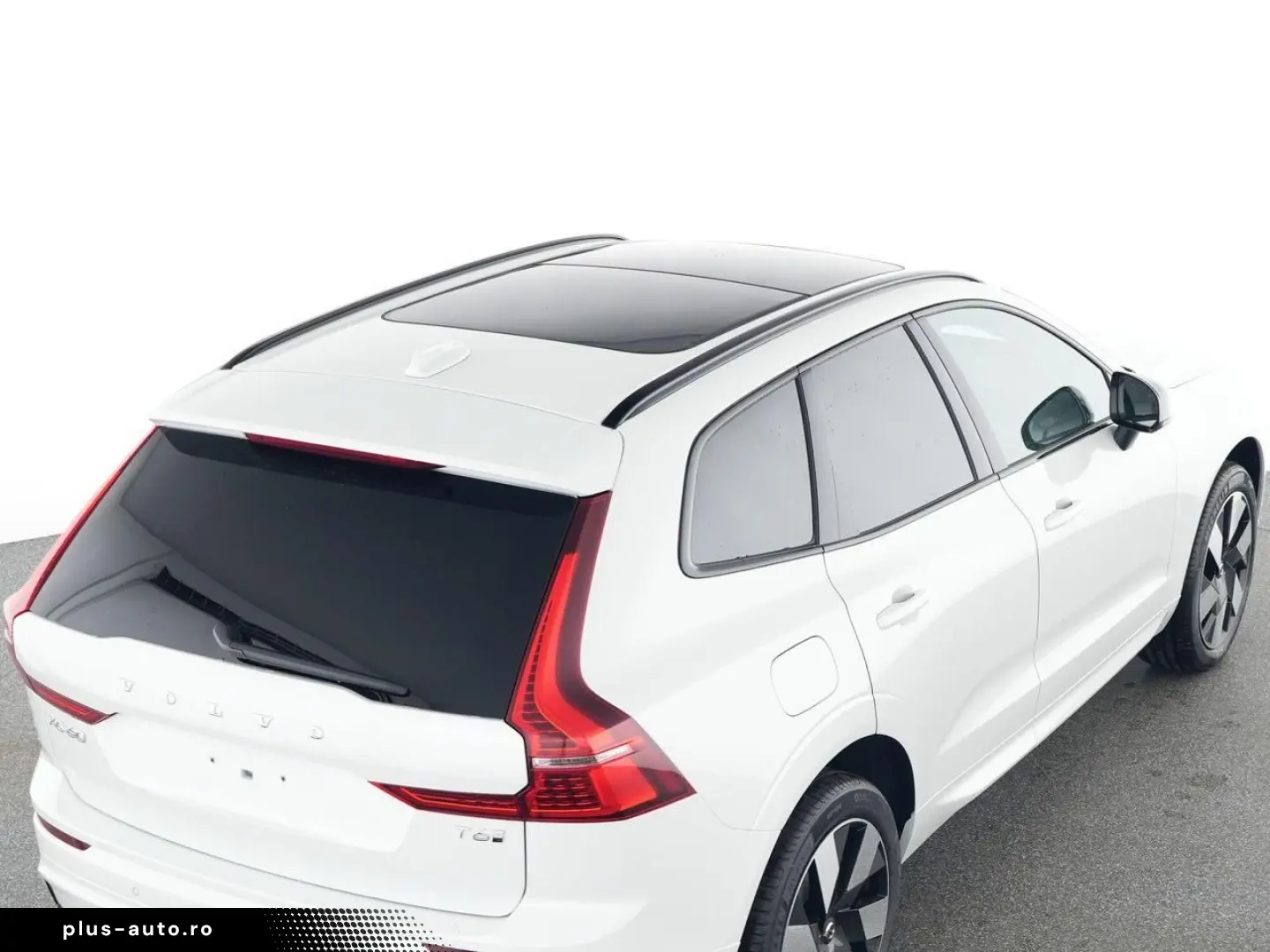 VOLVO XC60 Plus Dark Recharge Plug-In Hybrid AWD