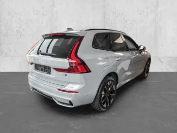 VOLVO XC60 Plus Dark AWD B5 Benzin EU6e Lagom-  Winter
