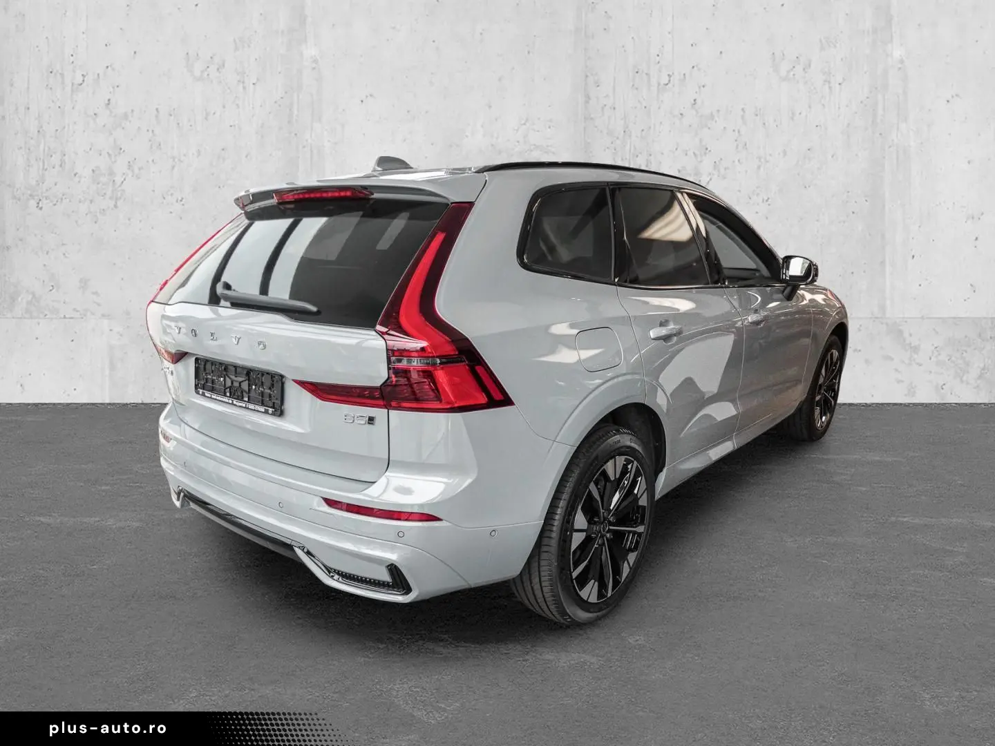 VOLVO XC60 Plus Dark AWD B5 Benzin EU6e Lagom-  Winter