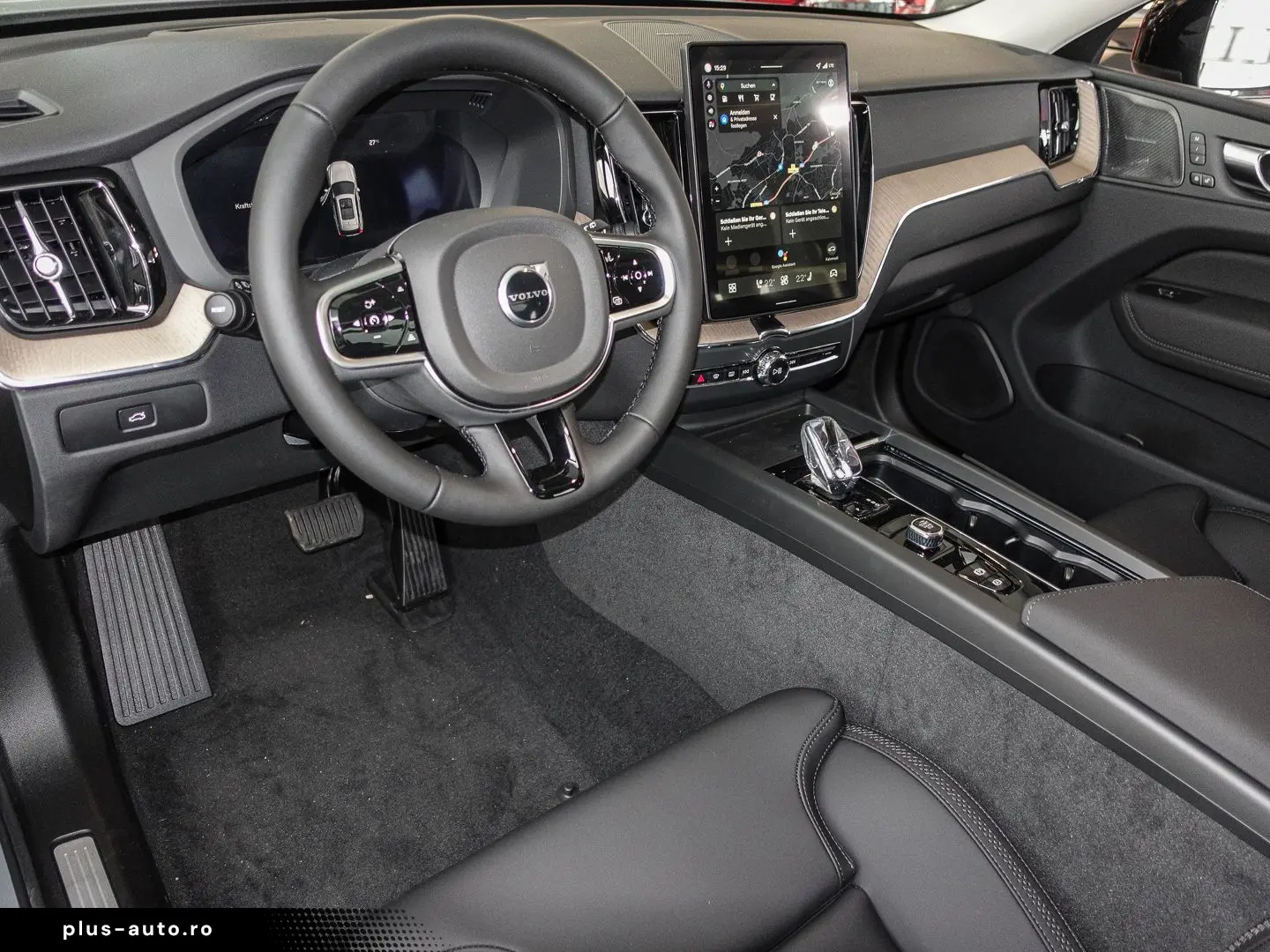 VOLVO XC60 Plus Dark AWD B5 Benzin EU6e Lagom-  Winter