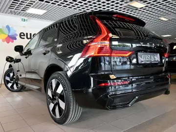 VOLVO XC60 AWD T8 H&K HUD Ultra Dark PANORAMIC 360C