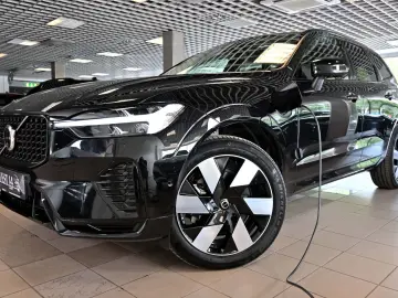 VOLVO XC60 AWD T8 H&K HUD Ultra Dark PANORAMIC 360C