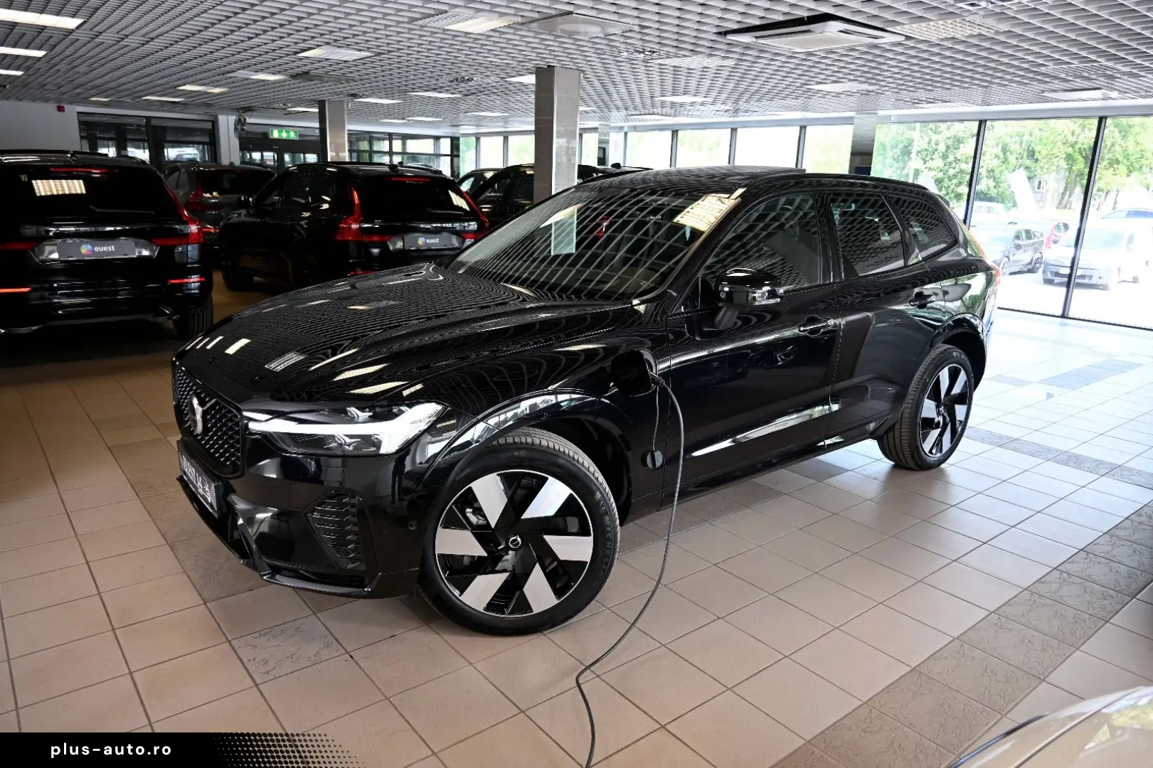 VOLVO XC60 AWD T8 H&K HUD Ultra Dark PANORAMIC 360C