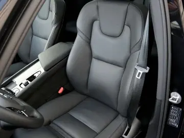 VOLVO XC60 AWD T8 H&K HUD Ultra Dark PANORAMIC 360C