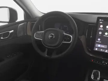 VOLVO XC60 B5 AWD Ultra Dark  AHK LEDER PANO 360 KAM
