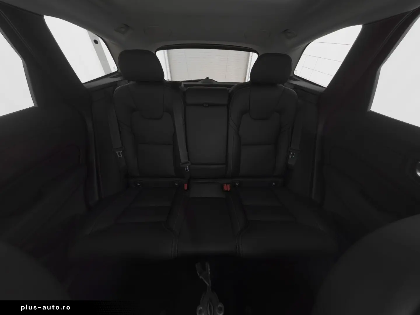 VOLVO XC60 B5 AWD Ultra Dark  AHK LEDER PANO 360 KAM