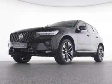 VOLVO XC60 B5 AWD Ultra Dark  AHK LEDER PANO 360 KAM