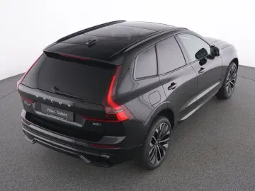 VOLVO XC60 B5 AWD Ultra Dark  AHK LEDER PANO 360 KAM