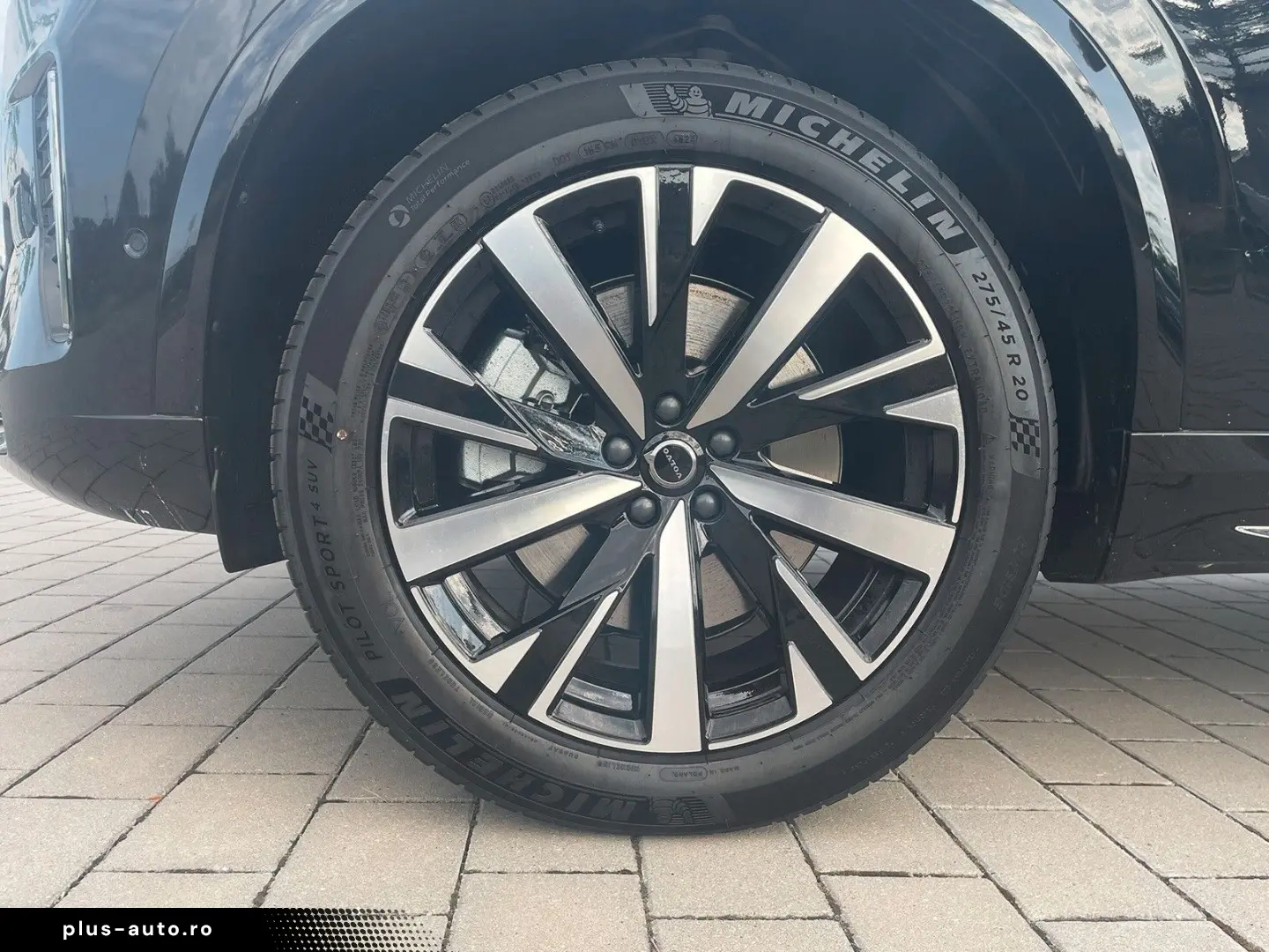 VOLVO XC90 T8 AWD Core Facelift 7-Sitzer ACC BLIS