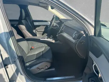 VOLVO XC90 T8 AWD Core Facelift 7-Sitzer ACC BLIS
