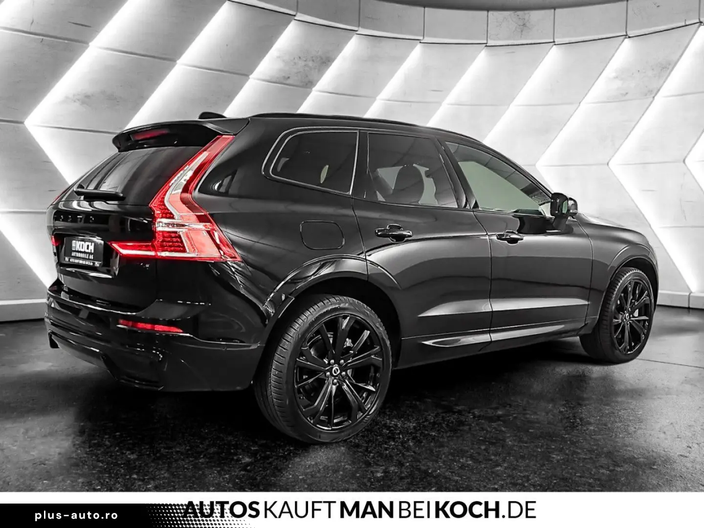 VOLVO XC60 T6 AWD Plus Black Edition Plug-In Hybid AHK