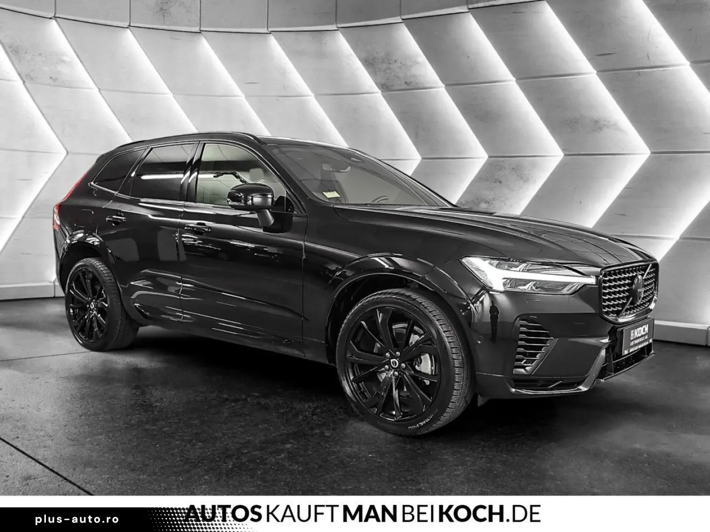 VOLVO XC60 T6 AWD Plus Black Edition Plug-In Hybid AHK