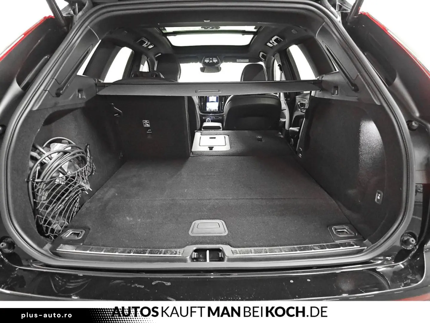 VOLVO XC60 T6 AWD Plus Black Edition Plug-In Hybid AHK