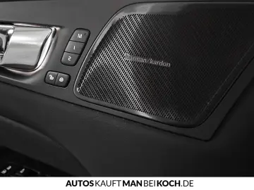 VOLVO XC60 T6 AWD Plus Black Edition Plug-In Hybid AHK