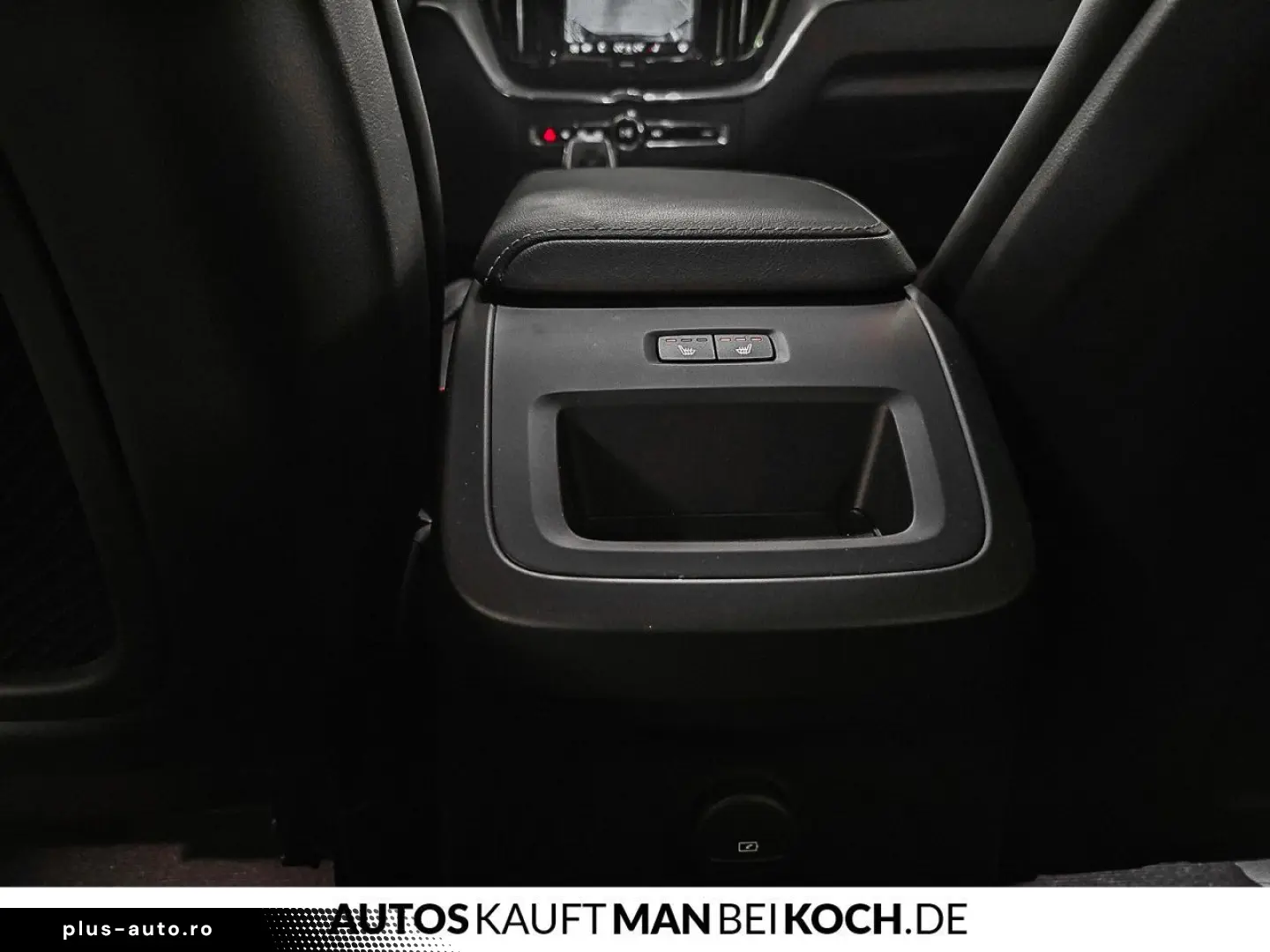 VOLVO XC60 T6 AWD Plus Black Edition Plug-In Hybid AHK