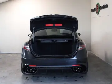 ALFA ROMEO Giulia Quadrifoglio 520PS Facelift Matrix ACC