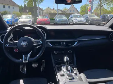 ALFA ROMEO Stelvio Quadrifoglio Q4
