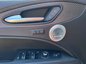 ALFA ROMEO Stelvio Quadrifoglio Q4