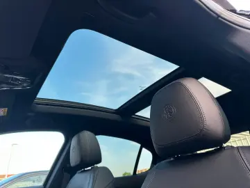 ALFA ROMEO Stelvio 2.0 Turbo Veloce Q4 AT8 AHK