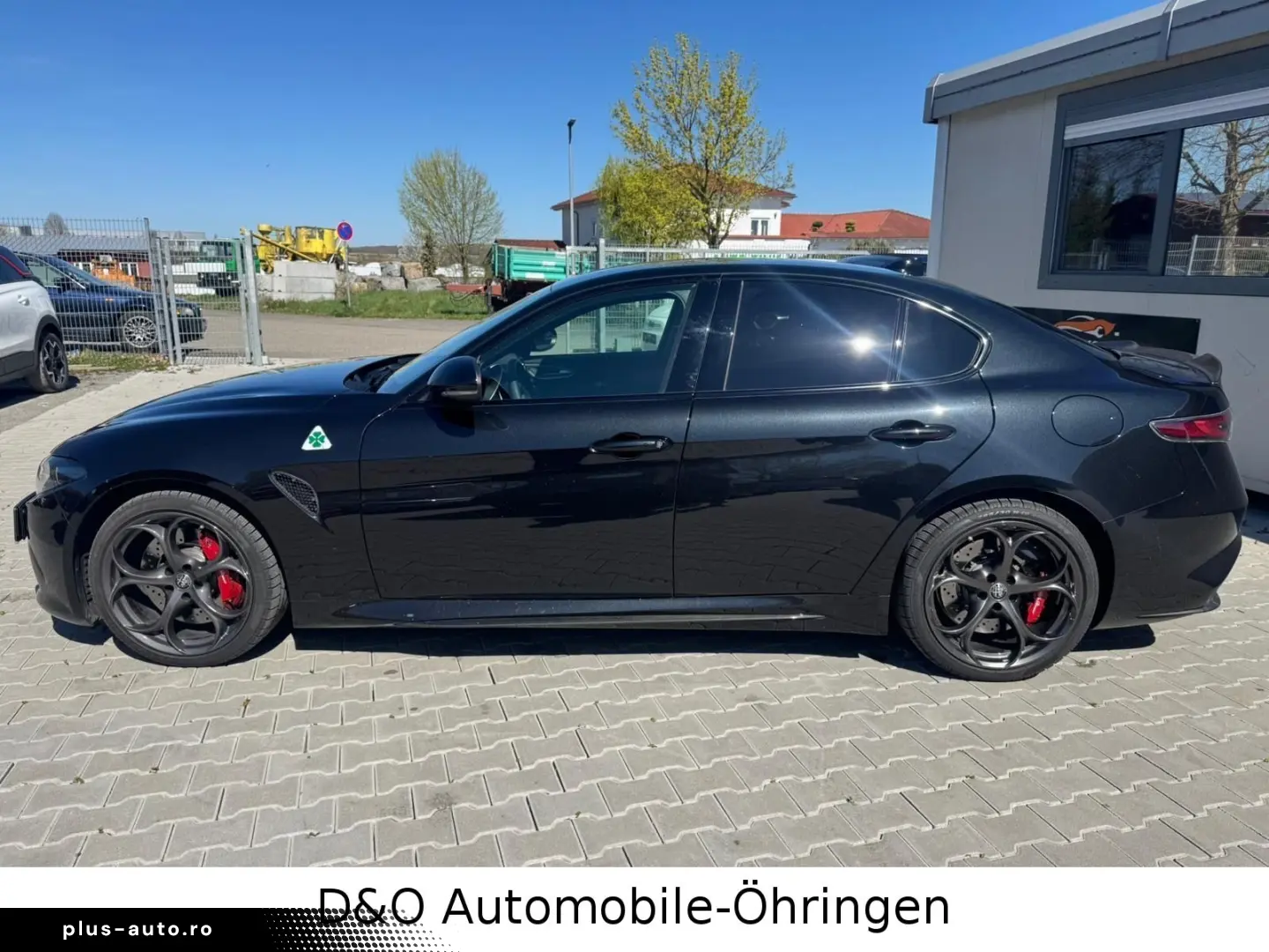 ALFA ROMEO Giulia Quadrifoglio Matrix Sparco DNA
