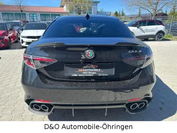 ALFA ROMEO Giulia Quadrifoglio Matrix Sparco DNA