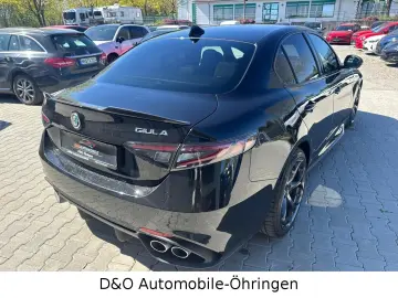 ALFA ROMEO Giulia Quadrifoglio Matrix Sparco DNA