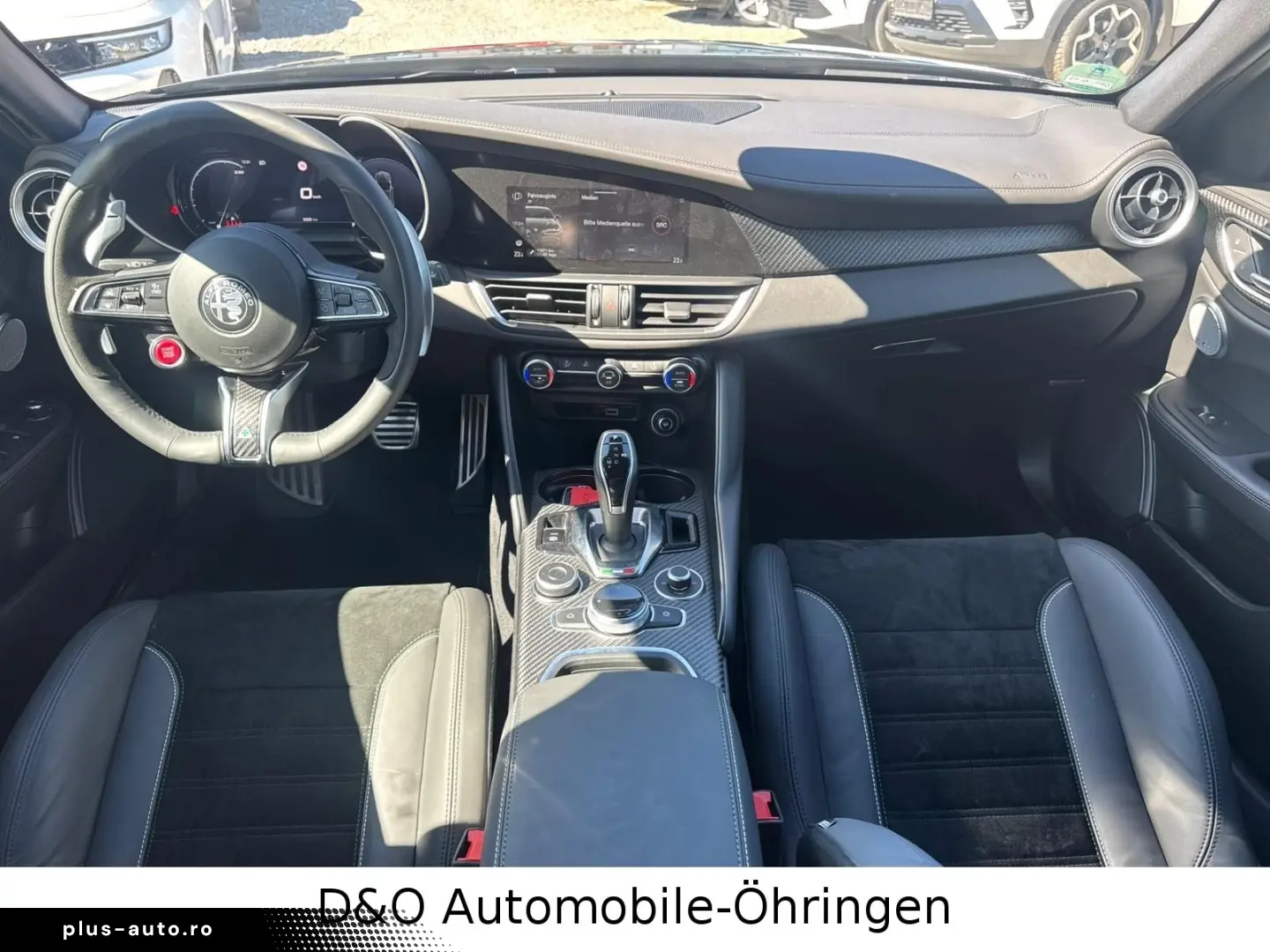 ALFA ROMEO Giulia Quadrifoglio Matrix Sparco DNA