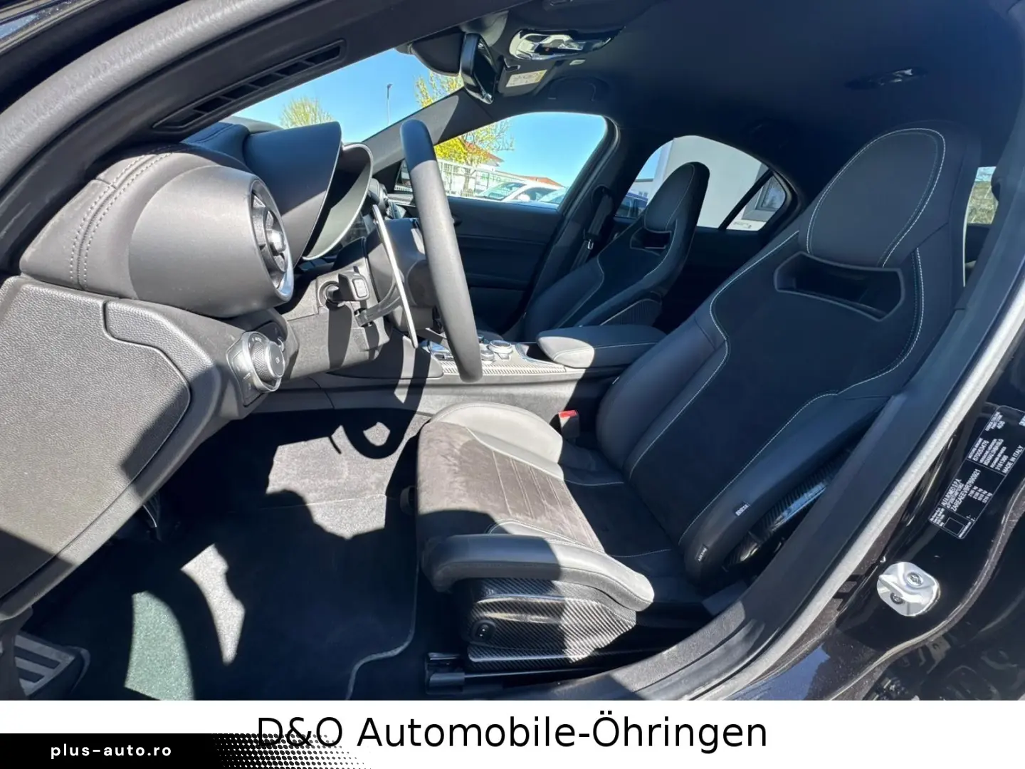 ALFA ROMEO Giulia Quadrifoglio Matrix Sparco DNA