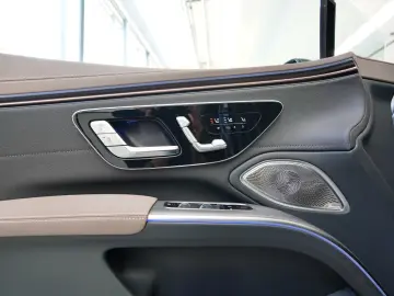 MERCEDES-BENZ 450 4Matic AMG STYLING   4xMASSAGE & SITZKLIMA