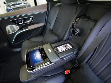 MERCEDES-BENZ 450 4Matic AMG STYLING   4xMASSAGE & SITZKLIMA