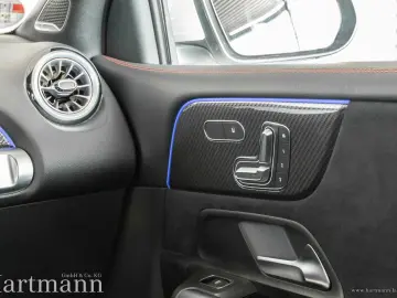 MERCEDES-BENZ GLB 35 4M AMG Panorama AHK HUD Burmest&hellip;