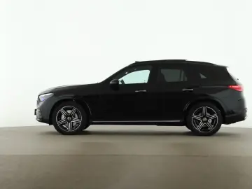 MERCEDES-BENZ GLC 200 d 4M AMG Digital Light Night MBUX Pano