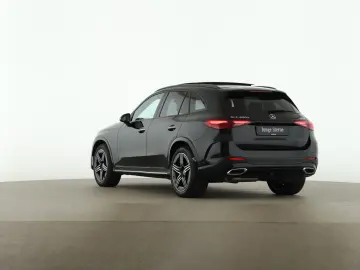 MERCEDES-BENZ GLC 200 d 4M AMG Digital Light Night MBUX Pano