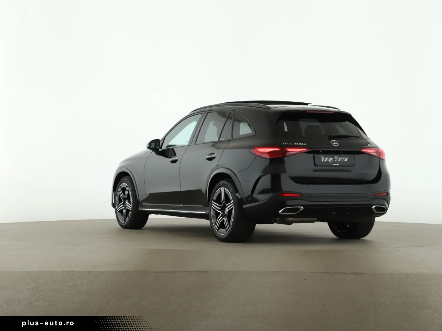 MERCEDES-BENZ GLC 200 d 4M AMG Digital Light Night MBUX Pano