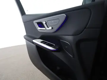 MERCEDES-BENZ GLC 200 d 4M AMG Digital Light Night MBUX Pano