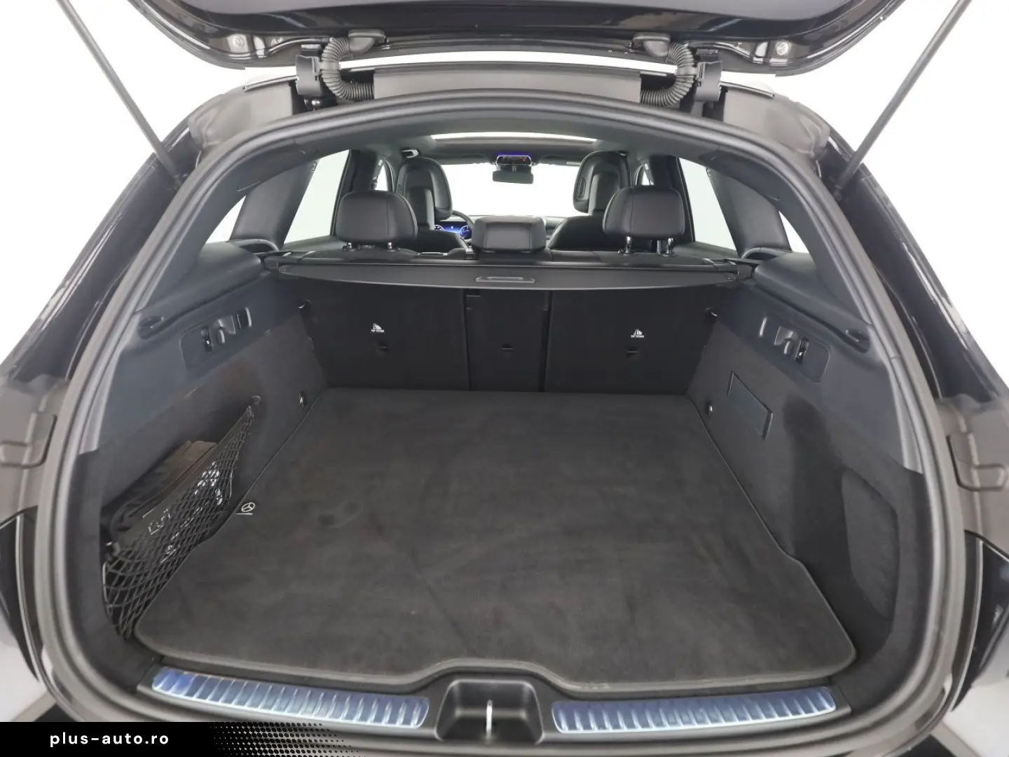 MERCEDES-BENZ GLC 200 d 4M AMG Digital Light Night MBUX Pano