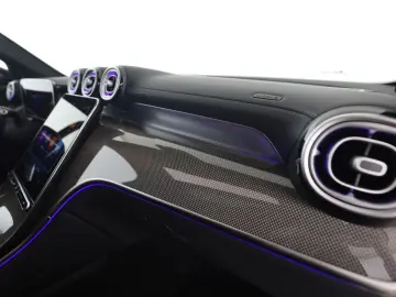 MERCEDES-BENZ GLC 200 d 4M AMG Digital Light Night MBUX Pano