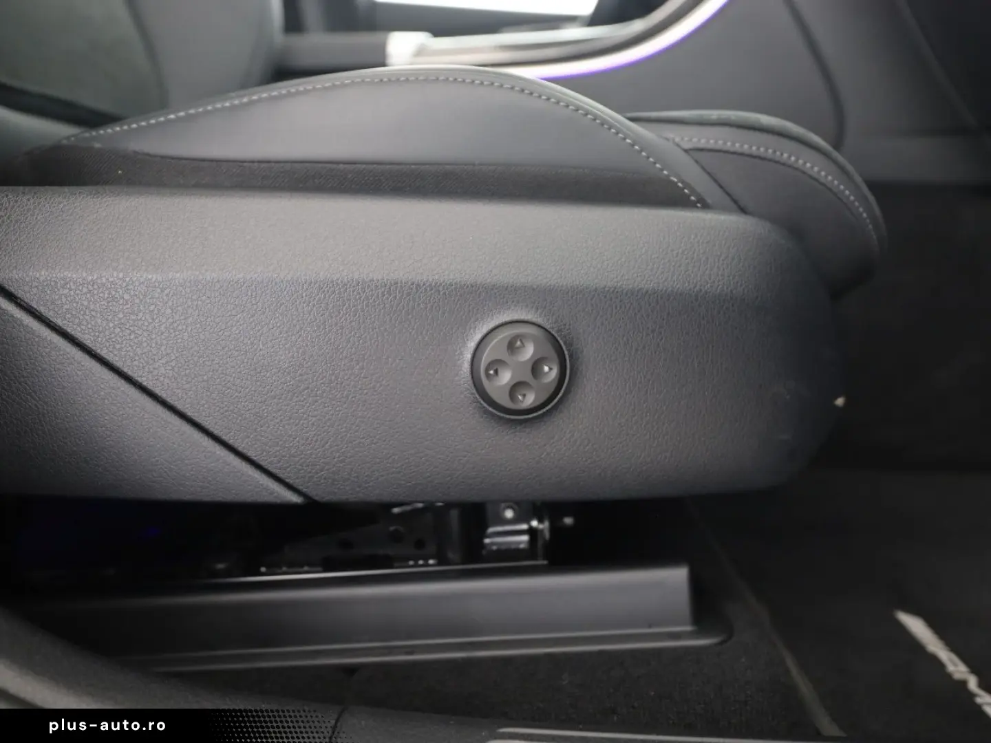 MERCEDES-BENZ GLC 200 d 4M AMG Digital Light Night MBUX Pano