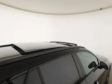 MERCEDES-BENZ GLC 200 d 4M AMG Digital Light Night MBUX Pano