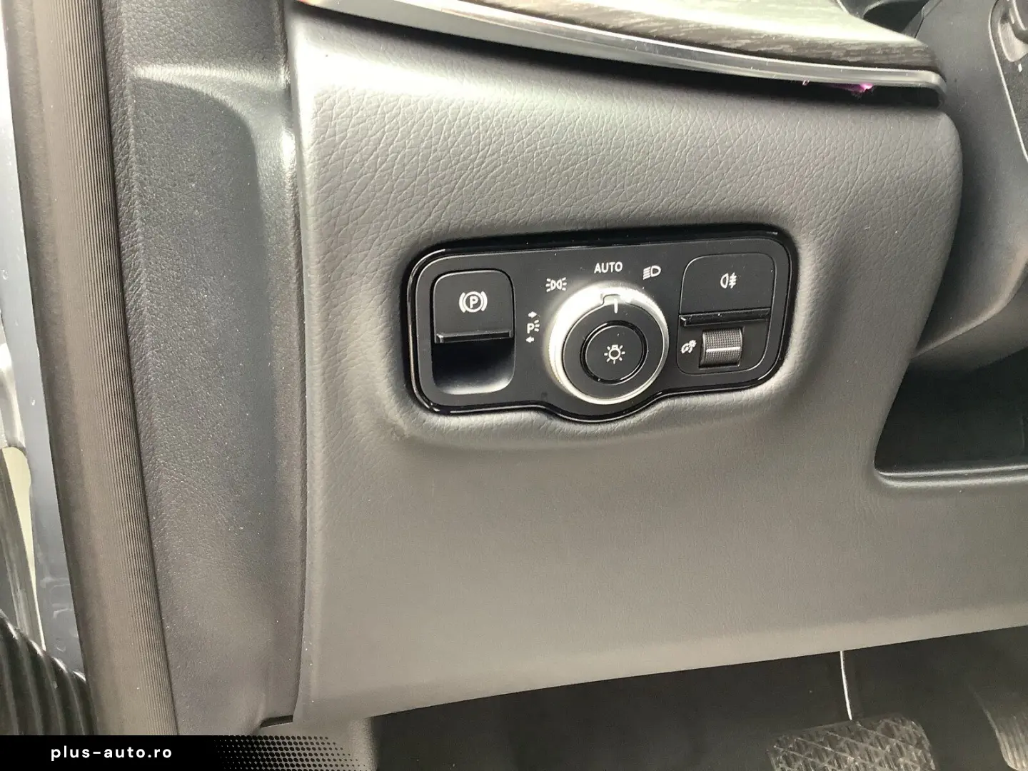 MERCEDES-BENZ V 300 d 4M Ava K DISTR Navi 360  Multi&hellip;