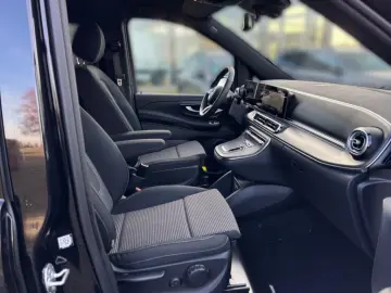 MERCEDES-BENZ V 250 d STYLE AMG LED STHZG NAVI DISTR AHK