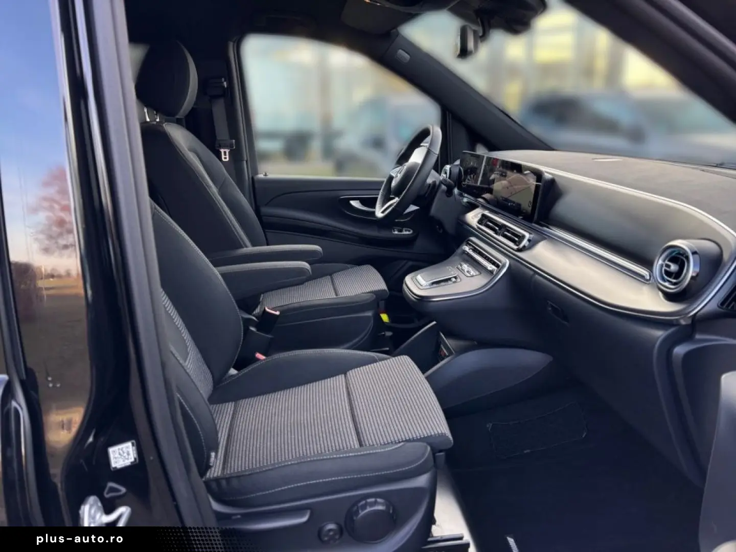 MERCEDES-BENZ V 250 d STYLE AMG LED STHZG NAVI DISTR AHK