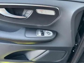 MERCEDES-BENZ V 250 d STYLE AMG LED STHZG NAVI DISTR AHK