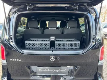 MERCEDES-BENZ V 250 d STYLE AMG LED STHZG NAVI DISTR AHK