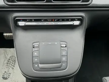 MERCEDES-BENZ V 220 d STYLE Lang Distronic Multibeam Kamera