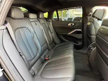 BMW X6 xDrive30d Individual Pano SKY HuD Masaj